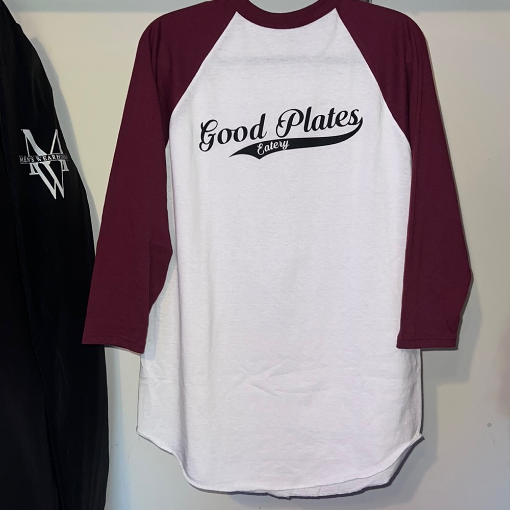 3/4 sleeve curved hem shirt